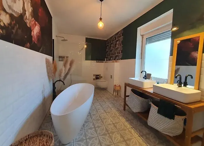 Haus In Der Naehe Vom